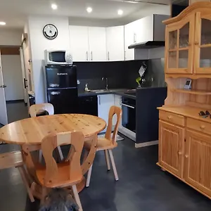 https://les-cytises.hotels-rhonealpes.com